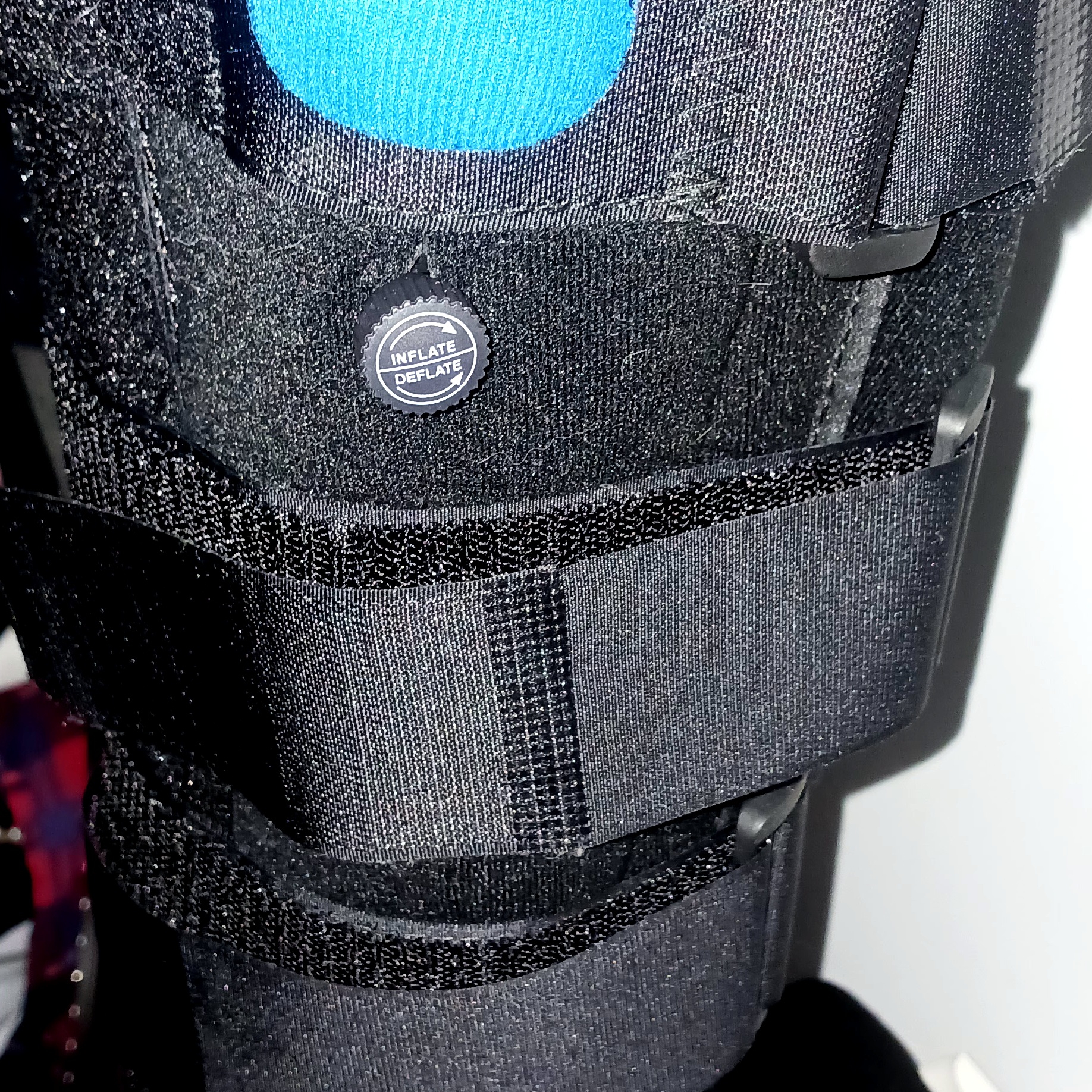 Black Adjustable Knee Brace
